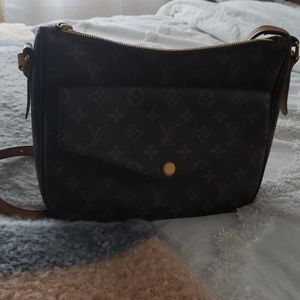 Louis Vuitton Crossbody Bag